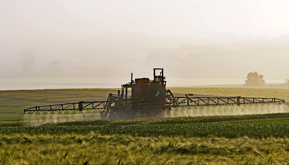agriculture, plant protection, spray mist